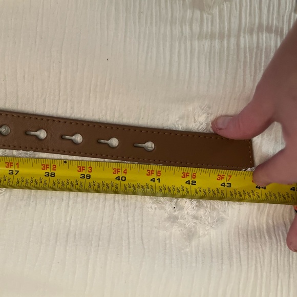 NWT The Limited Notch Pull Through Belt- Size M/L - Picture 6 of 6